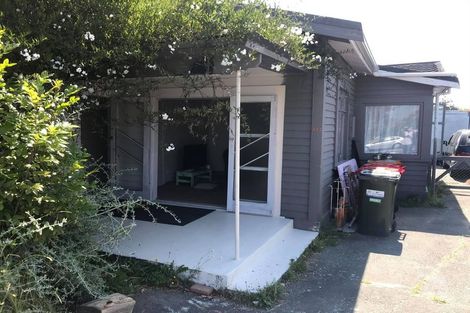 Photo of property in 477 Featherston Street, Palmerston North, 4414
