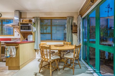 Photo of property in 6 Inlet View, Titahi Bay, Porirua, 5022