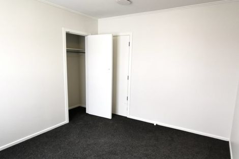 Photo of property in 2 Maybelle Place, Kelston, Auckland, 0602
