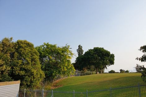 Photo of property in 1/35 St Leonards Road, Kelston, Auckland, 0602