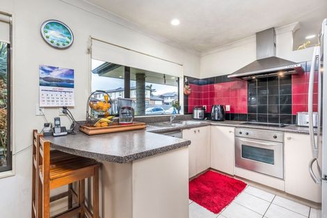 Photo of property in 5 Derg Place, East Tamaki, Auckland, 2013