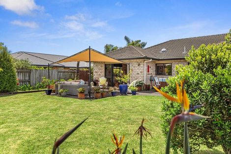 Photo of property in 28 Tomika Crescent, Papamoa Beach, Papamoa, 3118