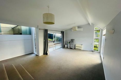 Photo of property in 3a Pah Road, Cockle Bay, Auckland, 2014