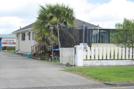 Photo of property in 19 Tironui Station Road East, Papakura, 2112