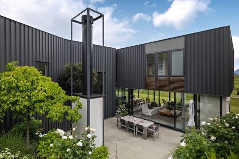 Photo of property in 20 Advance Terrace, Arrowtown, 9302