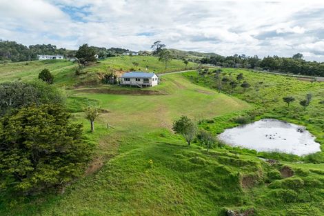 Photo of property in 134 Heatley Road, Whakapirau, Maungaturoto, 0583