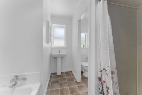 Photo of property in 311 Rahui Road, Otaki, 5583