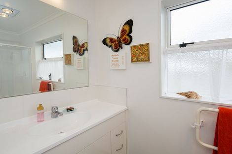 Photo of property in 26 Raptor Way, Welcome Bay, Tauranga, 3175