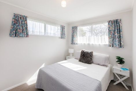 Photo of property in 1 Abraham Crescent, Milson, Palmerston North, 4414