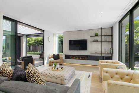 Photo of property in 32 Queens Avenue, Merivale, Christchurch, 8014