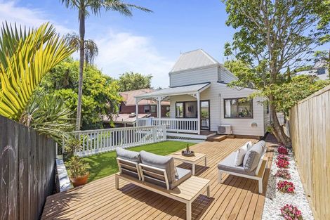 Photo of property in 7/60 Birkdale Road, Birkdale, Auckland, 0626