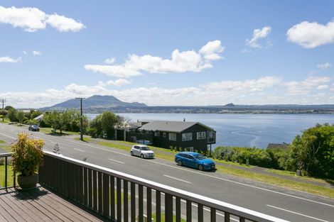 Photo of property in 90 Wakeman Road, Acacia Bay, Taupo, 3330