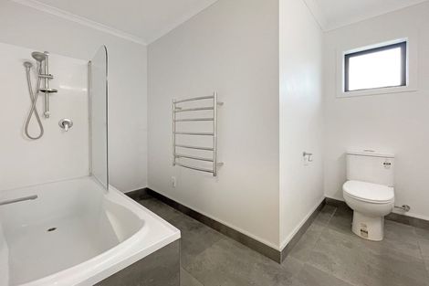 Photo of property in 144 Sandwich Road, St Andrews, Hamilton, 3200