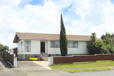 Photo of property in 24 Ewbank Place, Manurewa, Auckland, 2102