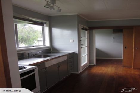 Photo of property in 5 Nan Place, Pakuranga Heights, Auckland, 2010