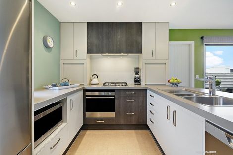 Photo of property in 17 Lacebark Lane, Woodridge, Wellington, 6037