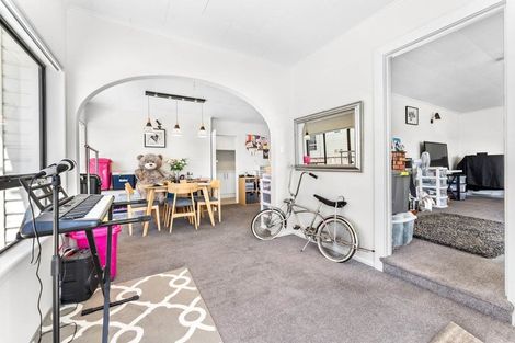 Photo of property in 11 Totara Road, Stanmore Bay, Whangaparaoa, 0932