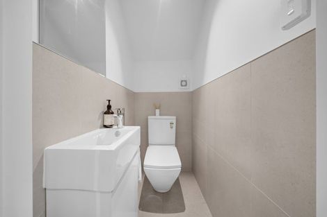 Photo of property in 4 Manahau Lane, Flat Bush, Auckland, 2019
