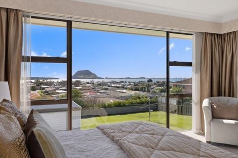 Photo of property in 21 Tirinui Crest Road, Otumoetai, Tauranga, 3110