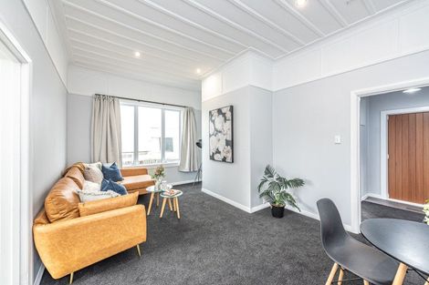 Photo of property in 14 Lowther Street, Whanganui, 4500