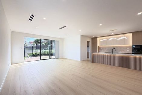 Photo of property in 12a Gordon Avenue, Milford, Auckland, 0620