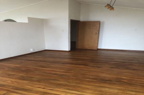 Photo of property in 445 Don Buck Road, Massey, Auckland, 0614