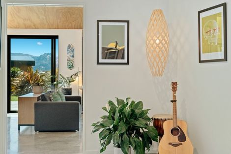 Photo of property in 19 Glenaray Crescent, Wanaka, 9305