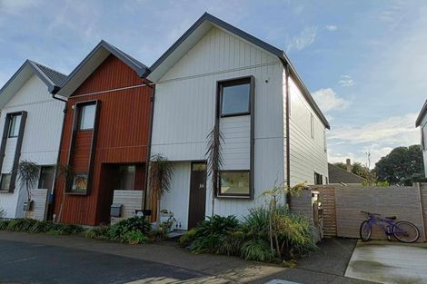 Photo of property in 31 Ron Deal Way, Epuni, Lower Hutt, 5011