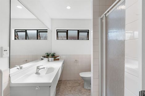 Photo of property in 1/8 Cottesmore Close, Burnside, Christchurch, 8053