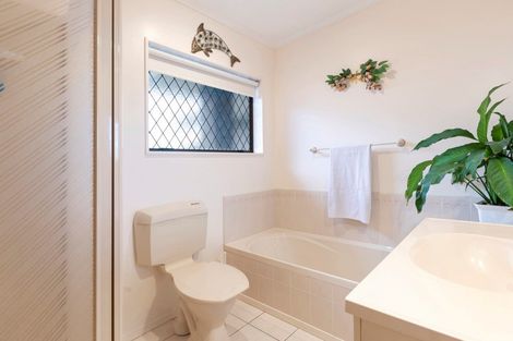 Photo of property in 14 Azalea Dell, Mount Maunganui, 3116