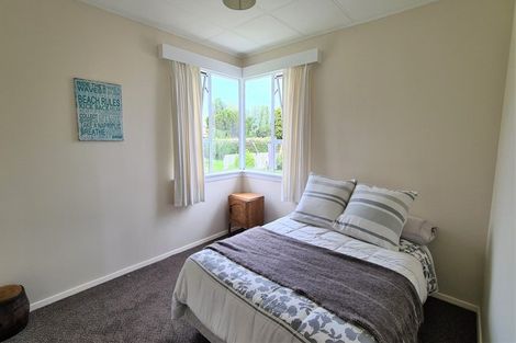 Photo of property in 18 Gisborne Terrace, Opunake, 4616