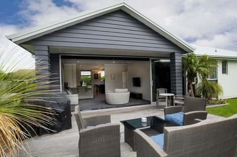 Photo of property in 8 Hamilton Drive, Wainui, Gisborne, 4010