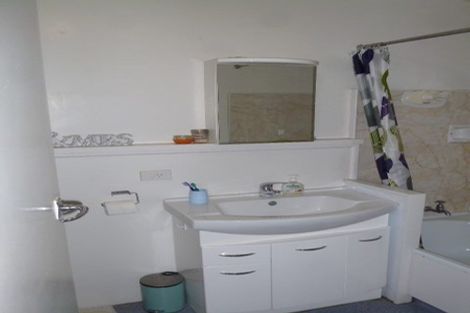 Photo of property in 4 Raroa Road, Kelburn, Wellington, 6012