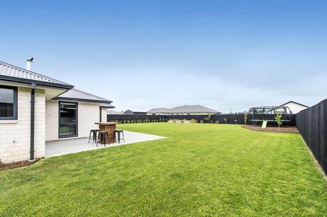 Photo of property in 8 Suffolk Drive, Kirwee, 7571