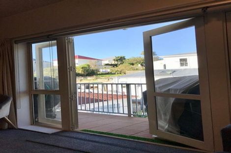 Photo of property in Luxford Villas, 205/72 Herald Street, Berhampore, Wellington, 6023