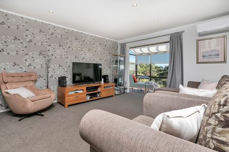 Photo of property in 1143 Scenic Drive North, Swanson, Auckland, 0816