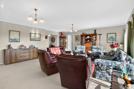 Photo of property in 30 Cody Crescent, Lansdowne, Masterton, 5810
