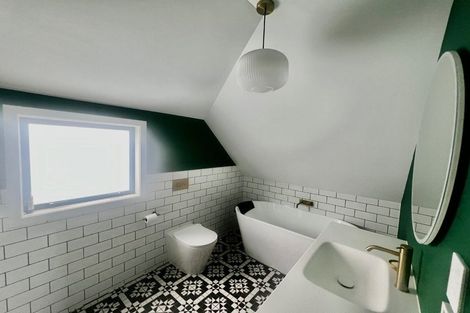 Photo of property in 6 Trilids Lane, Churton Park, Wellington, 6037