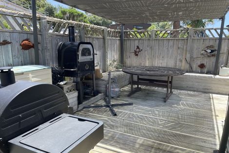 Photo of property in 54 Powells Road, Cable Bay, 0420