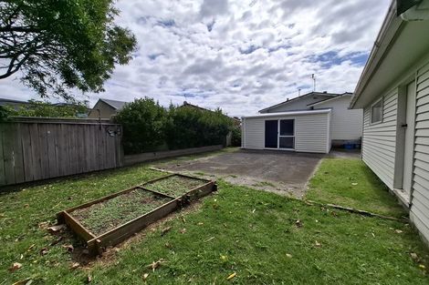 Photo of property in 53 Wallace Place, Westown, New Plymouth, 4310