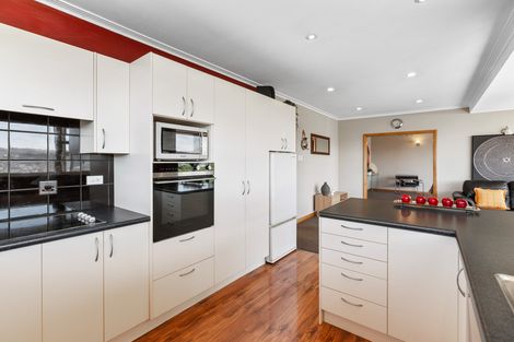 Photo of property in 103 Larnach Road, Vauxhall, Dunedin, 9013
