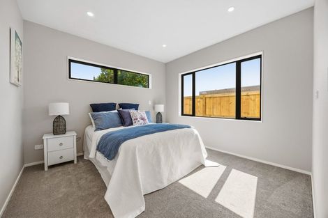 Photo of property in 60c Hutchinsons Road, Bucklands Beach, Auckland, 2014