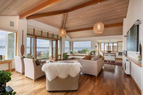 Photo of property in 27 Wakeman Road, Acacia Bay, Taupo, 3330