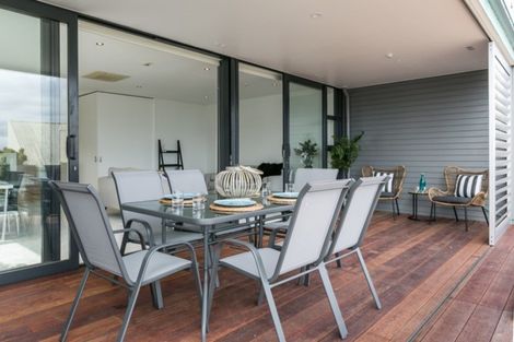 Photo of property in 201/7 Humber Street, Pandora, Napier, 4110