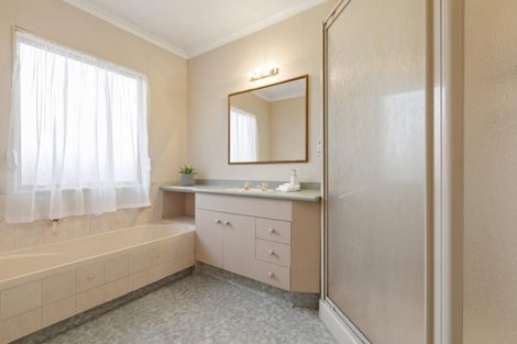 Photo of property in 280b Oceanbeach Road, Mount Maunganui, 3116