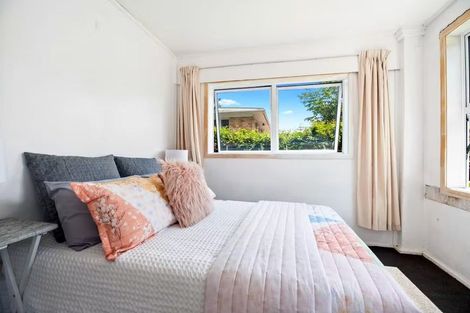 Photo of property in 180a Tuhikaramea Road, Dinsdale, Hamilton, 3204