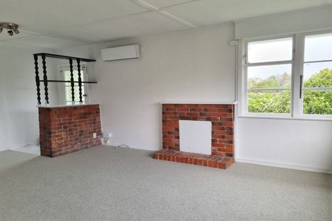 Photo of property in 57 Salford Street, Newlands, Wellington, 6037