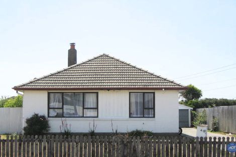 Photo of property in 4 Betty Place, Aranui, Christchurch, 8061