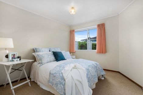 Photo of property in 81 Juniper Road, Sunnynook, Auckland, 0620