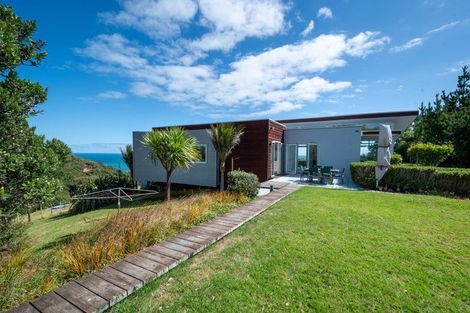 Photo of property in 449 Oaia Road, Muriwai, Waimauku, 0881